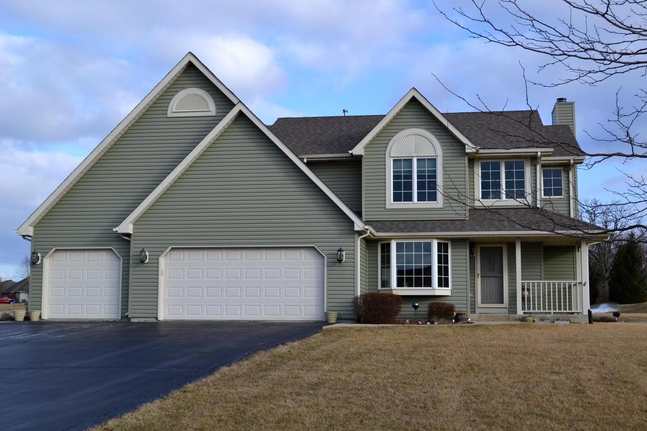 11801 250th Ave, Salem, WI 53179