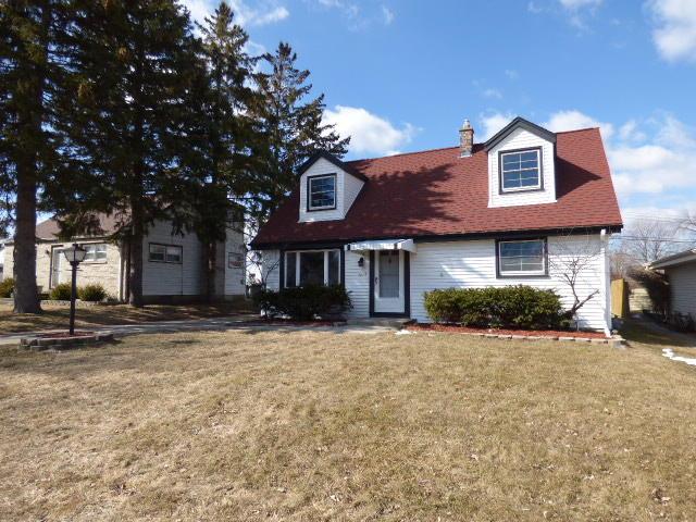 4255 S 91st St, Greenfield, WI 53228