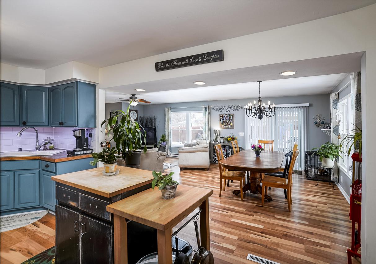 637 S 16th Ave, West Bend, WI 53095