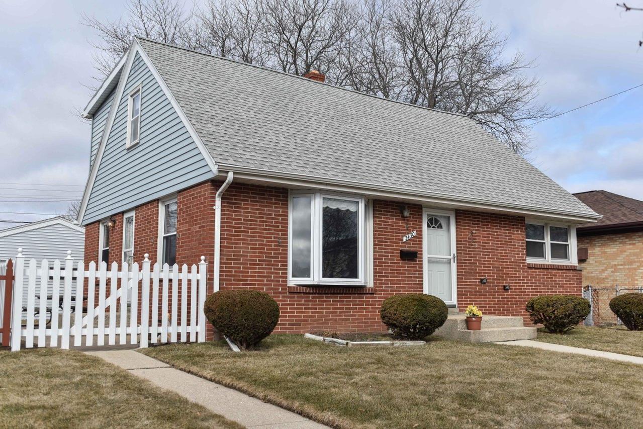 3430 Ninth Ave., Racine, WI 53402