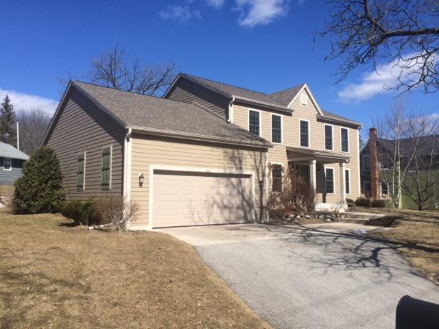 214 W Park Ave, Hartland, WI 53029