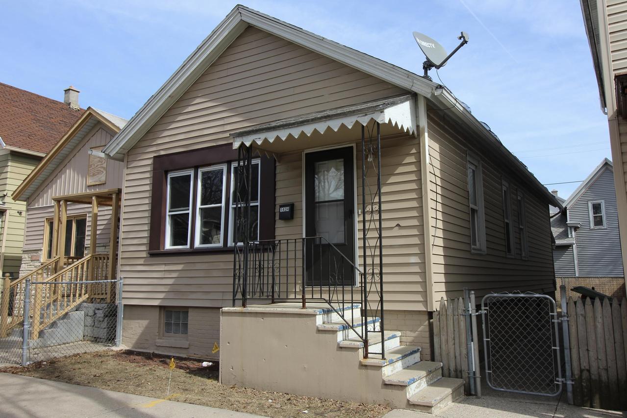 1434 S 3rd St, Milwaukee, WI 53204