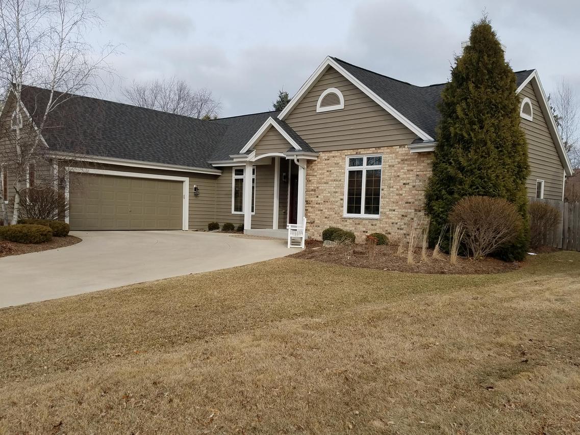 W71N428 Mulberry Ave, Cedarburg, WI 53012