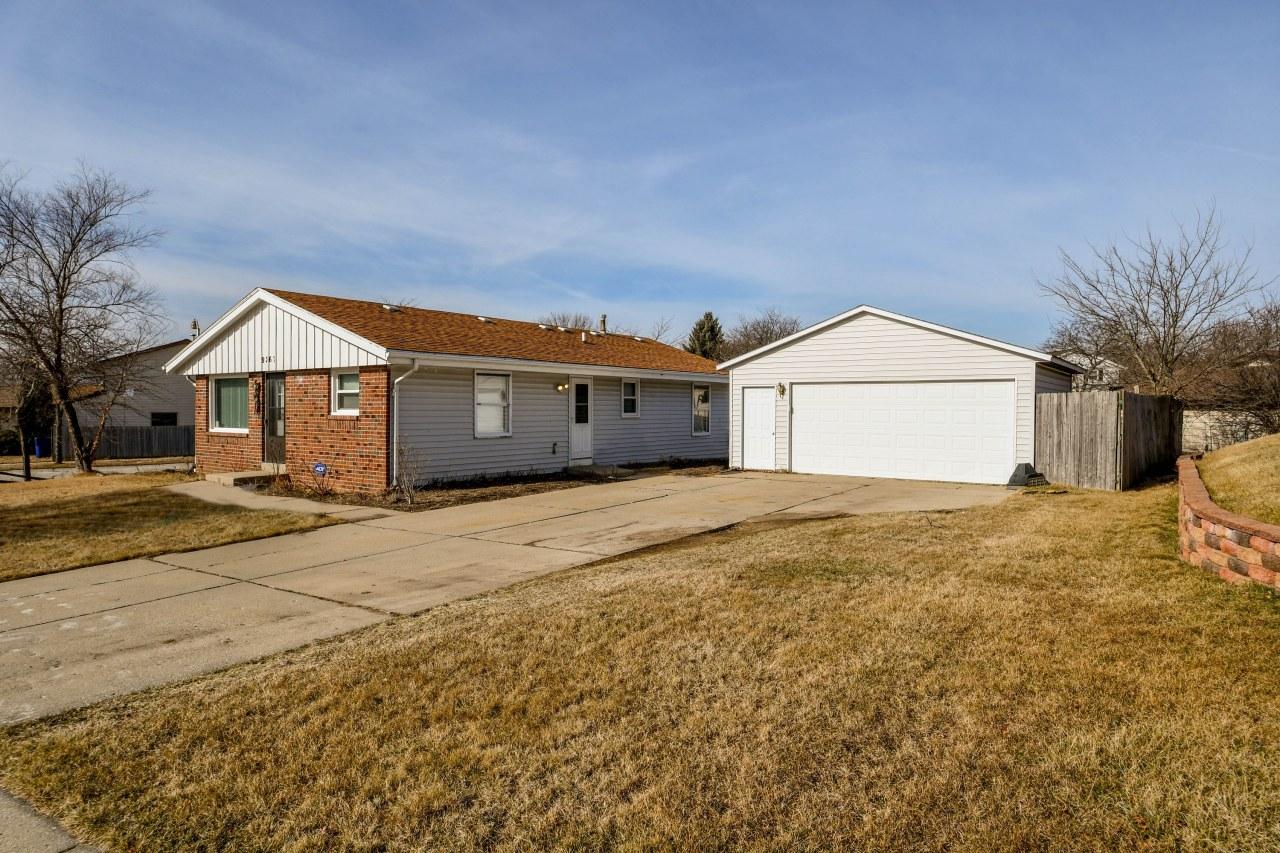 9267 N Burbank Ave., Milwaukee, WI 53224