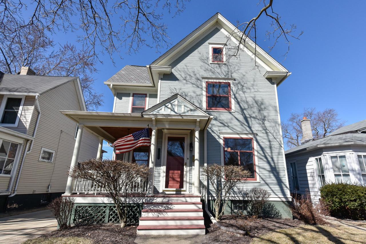 1532 Wisconsin Ave, Racine, WI 53403