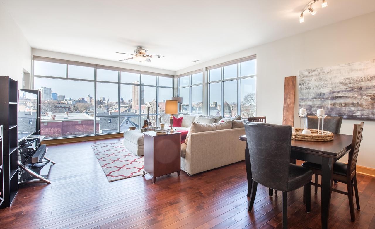 1550 E Royall Pl #404, Milwaukee, WI 53202