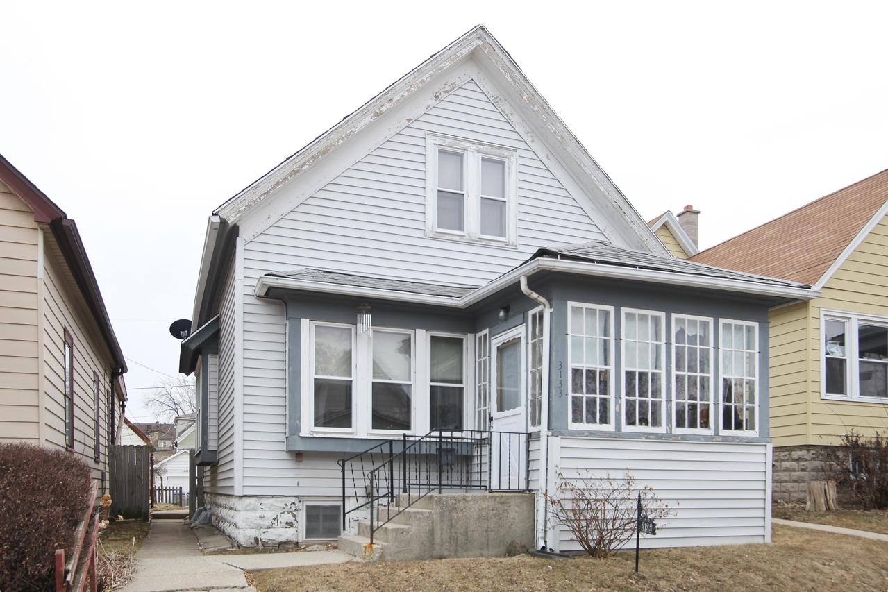 3133 W Madison St, Milwaukee, WI 53215