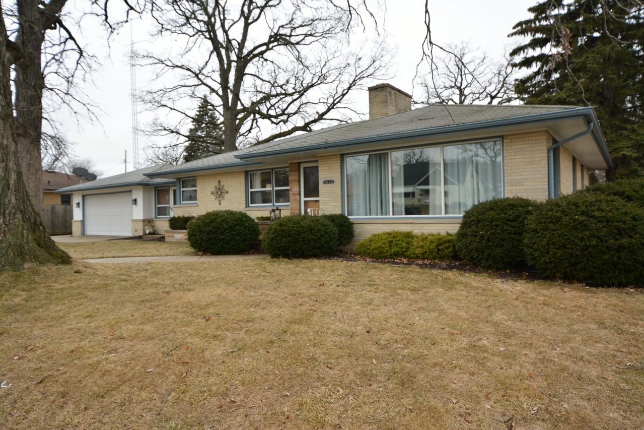 5620 39th Ave., Kenosha, WI 53144