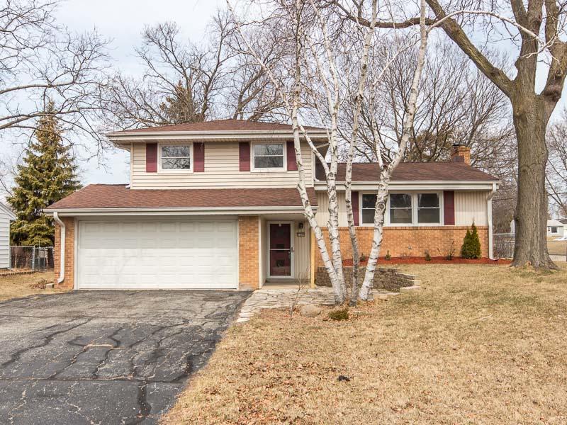 11004 W Derby Ave, Wauwatosa, WI 53225