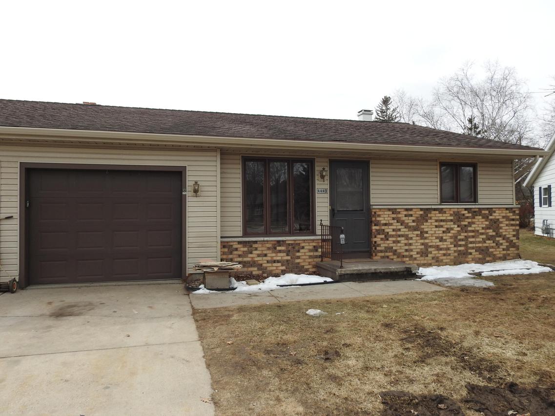 4443 Just Ct., Manitowoc, WI 54220