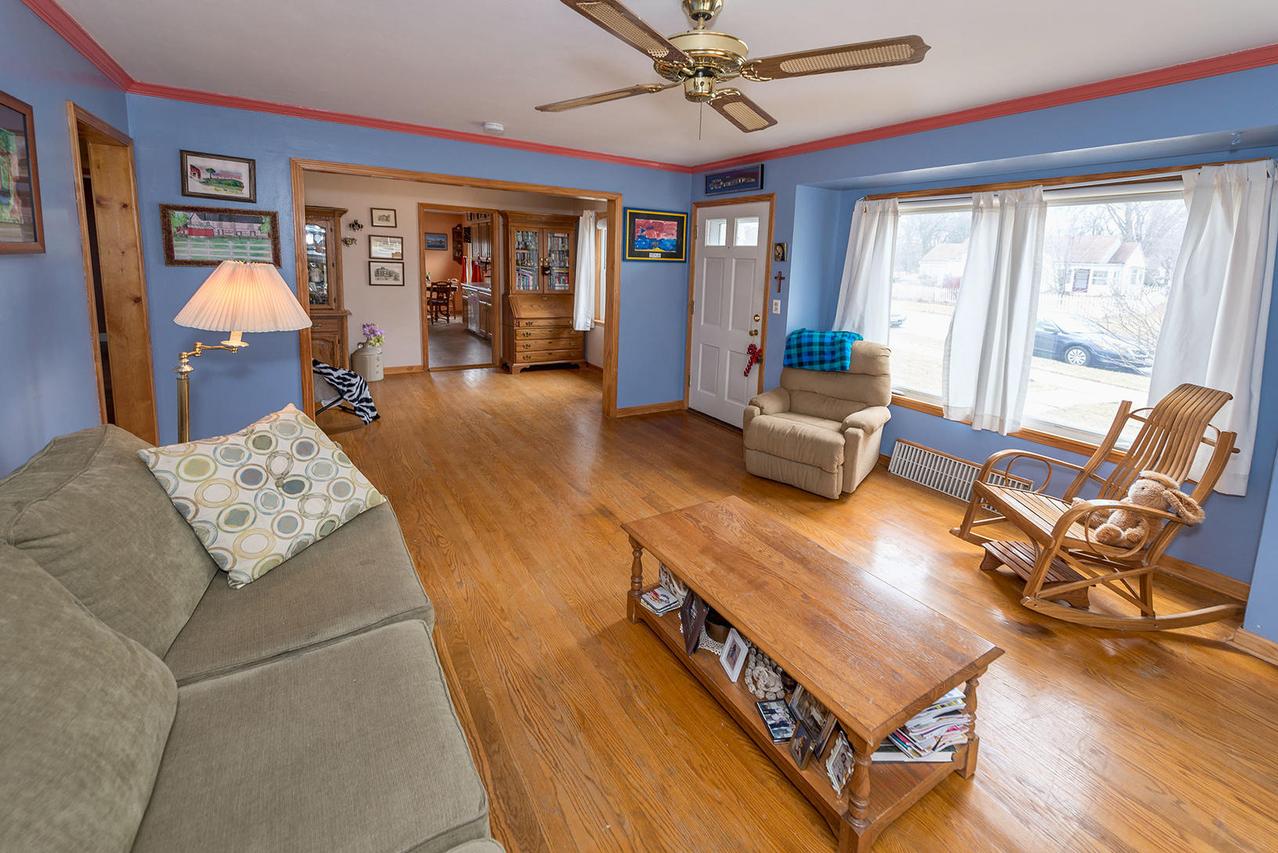 5344 W Stack Dr, Milwaukee, WI 53219