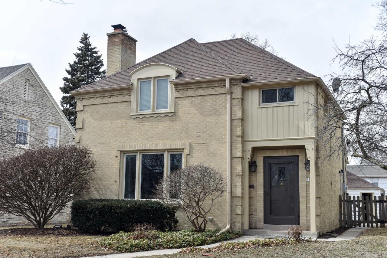 5235 N Berkeley Blvd, Whitefish Bay, WI 53217