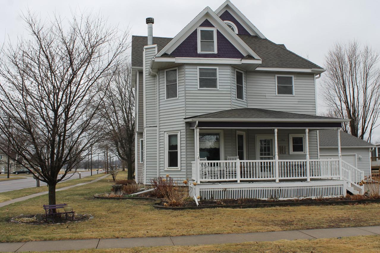 170 West Ave, West Salem, WI 54669