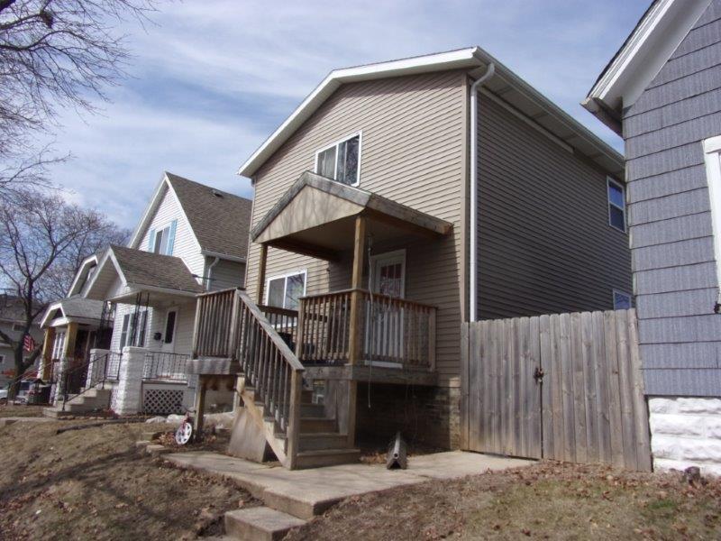 3326 W Arthur Ave, Milwaukee, WI 53215