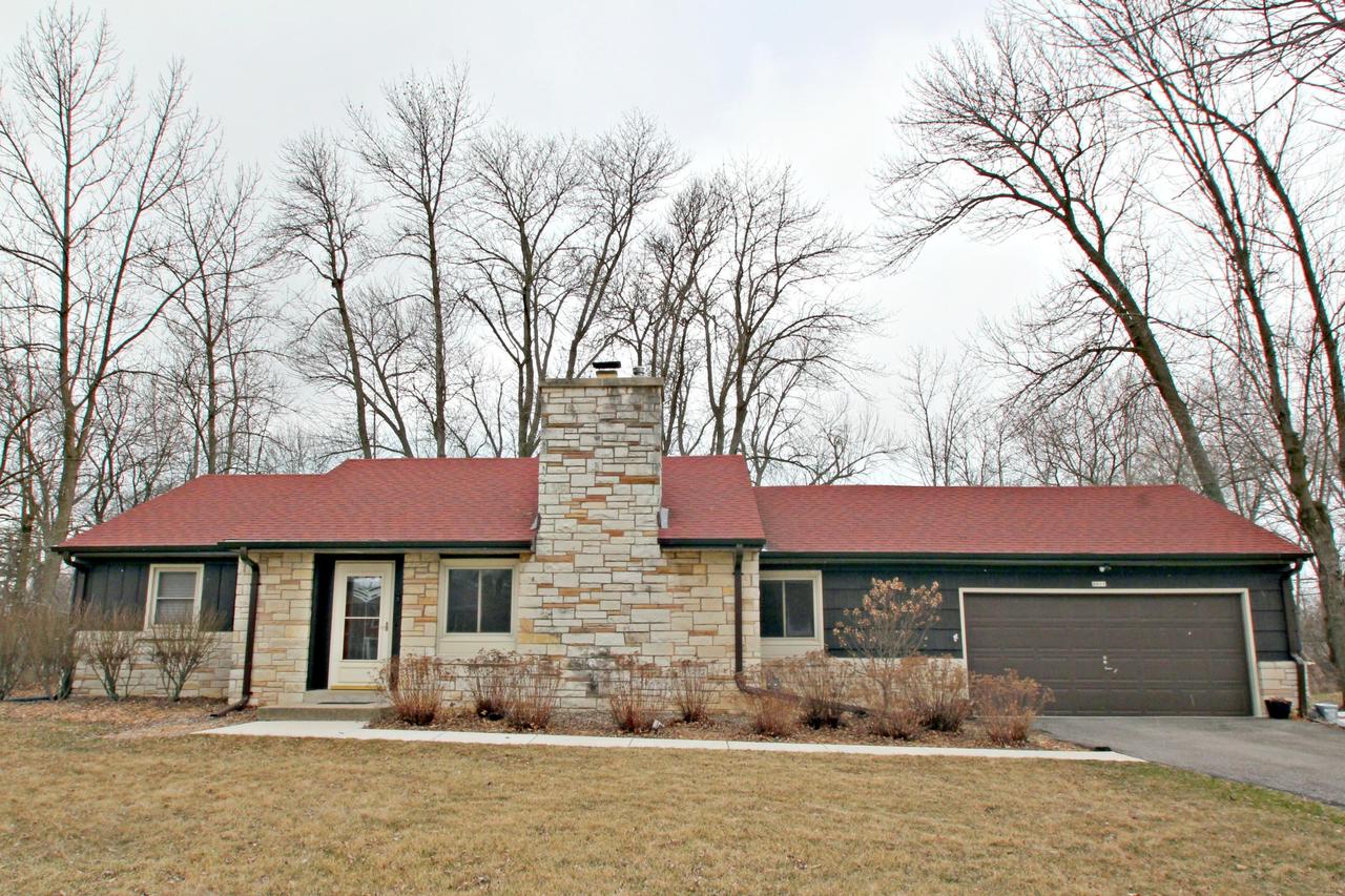 8011 N Poplar Dr, Fox Point, WI 53217