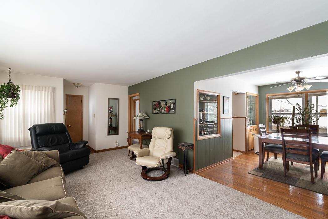 4331 S 83rd St, Greenfield, WI 53220