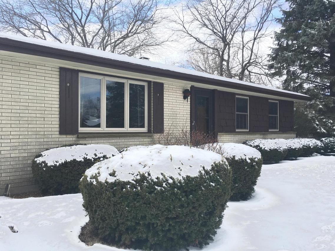 2525 4 1/2 Mile Rd, Caledonia, WI 53402