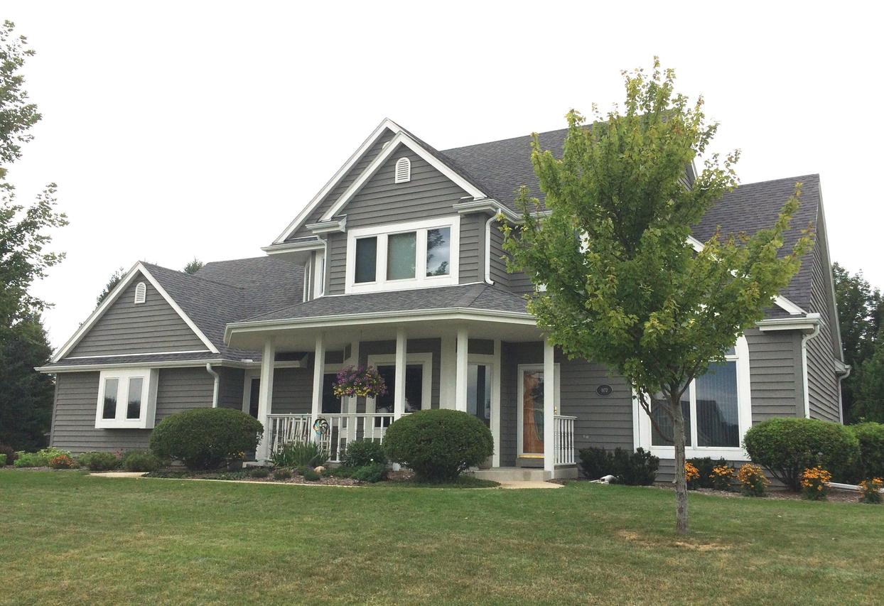 1172 Majestic View, Oconomowoc, WI 53066