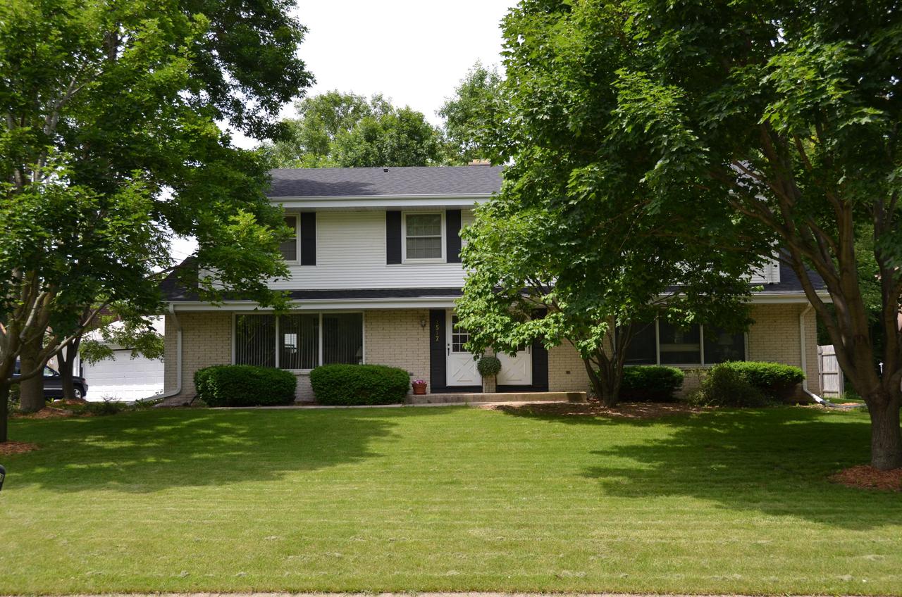 1515 S River Rd. #1517, New Berlin, WI 53151