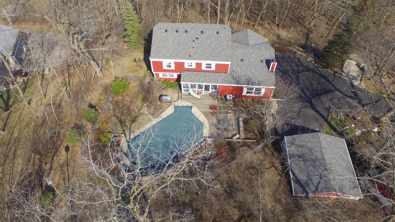 W310S7781 Arbor Dr, Mukwonago, WI 53149