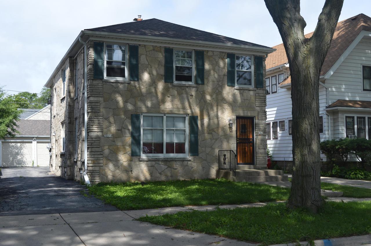 2645 N 69th St, Wauwatosa, WI 53213