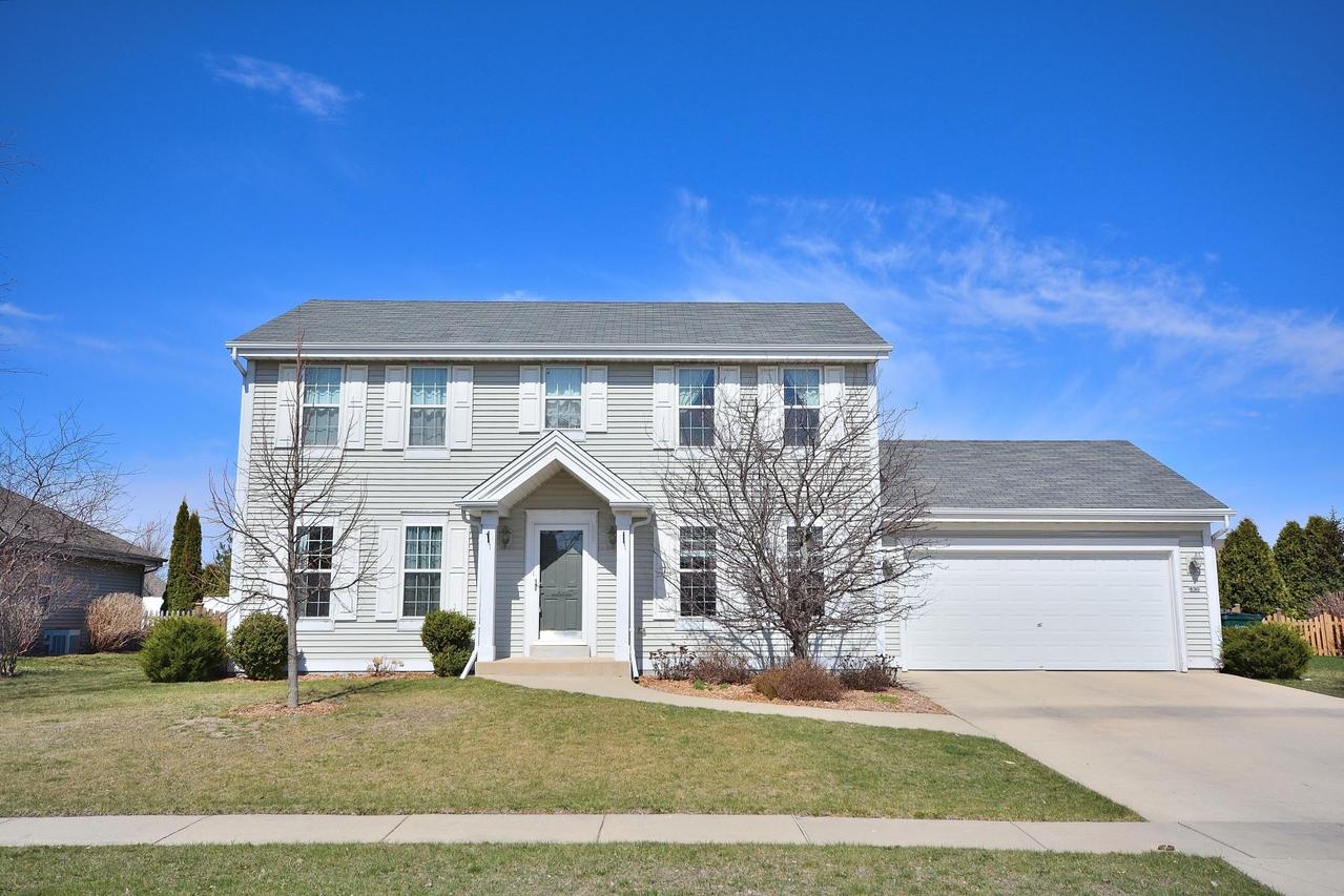 830 N Patricia St, Elkhorn, WI 53121