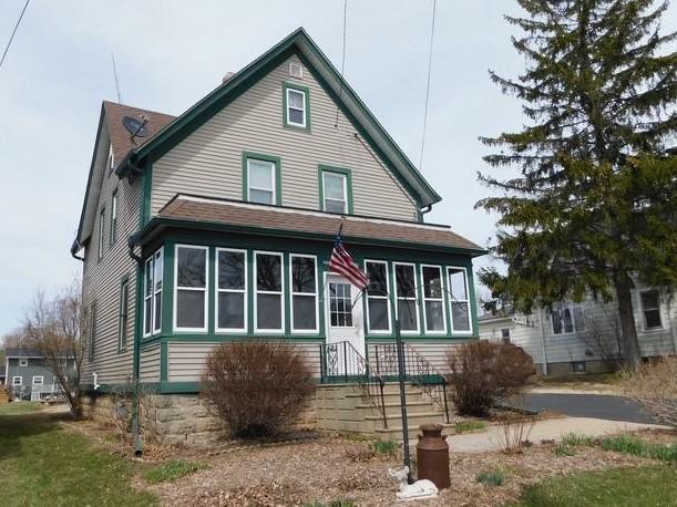 320 Fredonia Ave, Fredonia, WI 53021