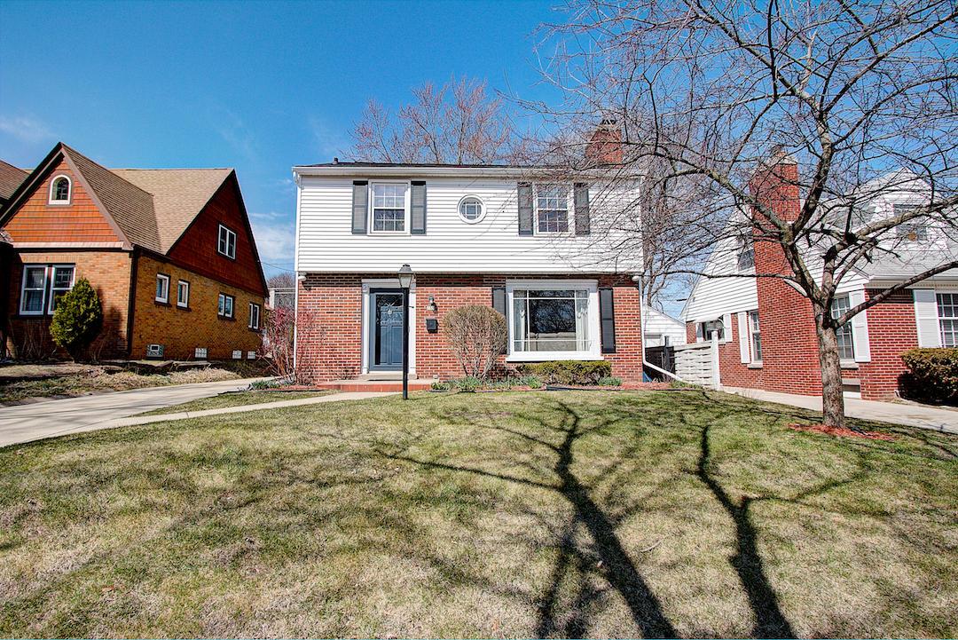 205 N 85th St, Wauwatosa, WI 53226