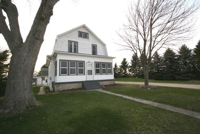 W188N13271 Maple Rd, Germantown, WI 53076
