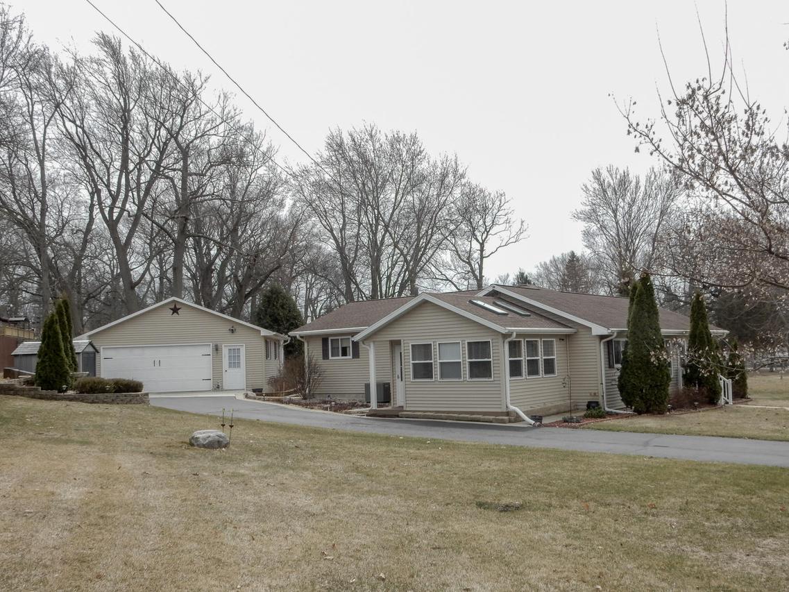 4811 330th Ave, Wheatland, WI 53105