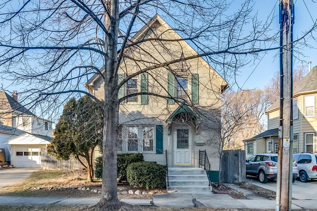 600 65th St, Kenosha, WI 53143