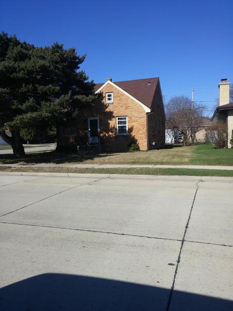 1916 17th Ave, South Milwaukee, WI 53172