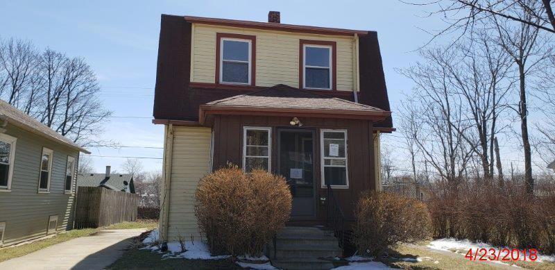 1819 Woodland Ave, Racine, WI 53403