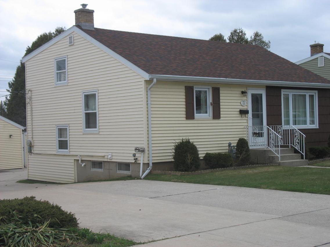 1605 George St., Manitowoc, WI 54220