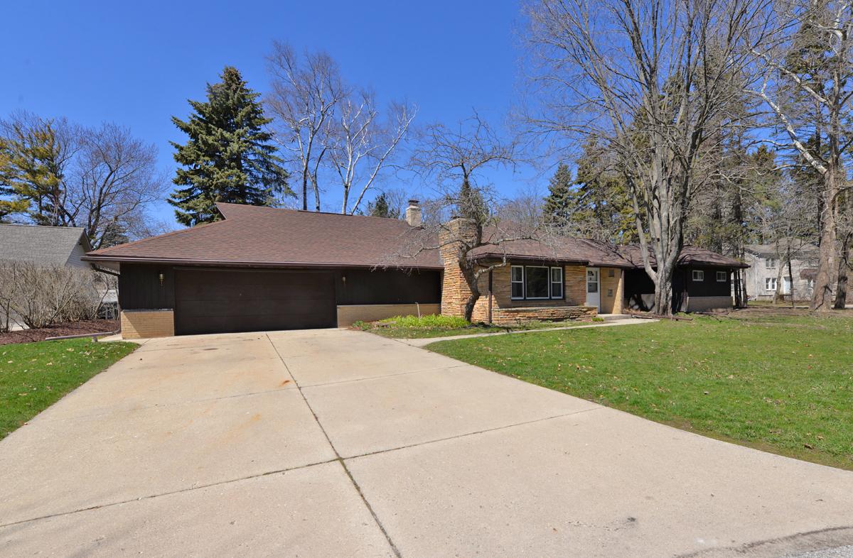 4434 Shorehaven Ln., Mount Pleasant, WI 53403