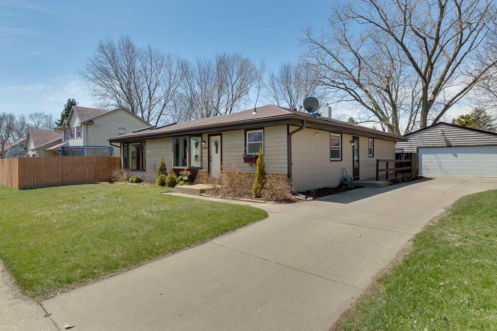 3320 Debra Ln, Racine, WI 53403