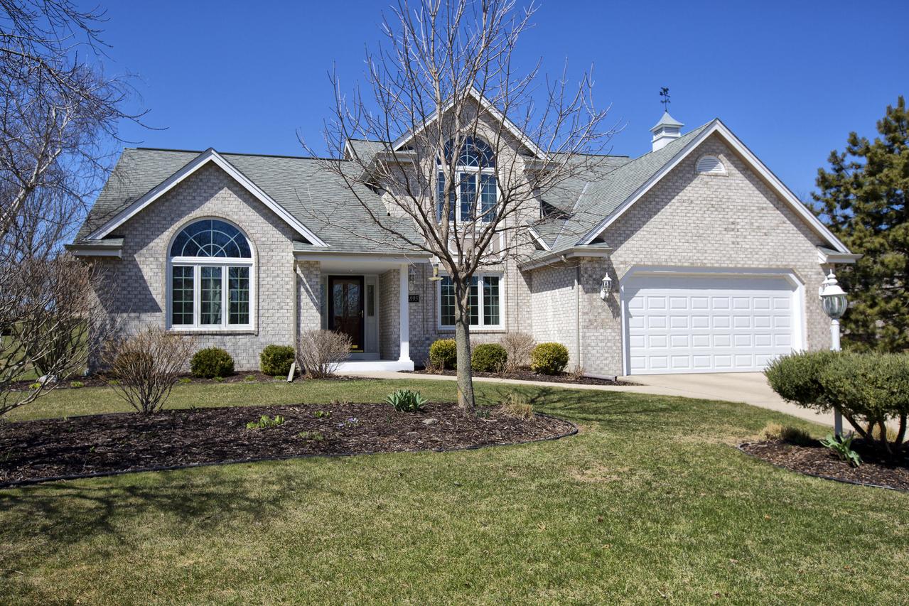 12895 W Euclid Ct., New Berlin, WI 53151