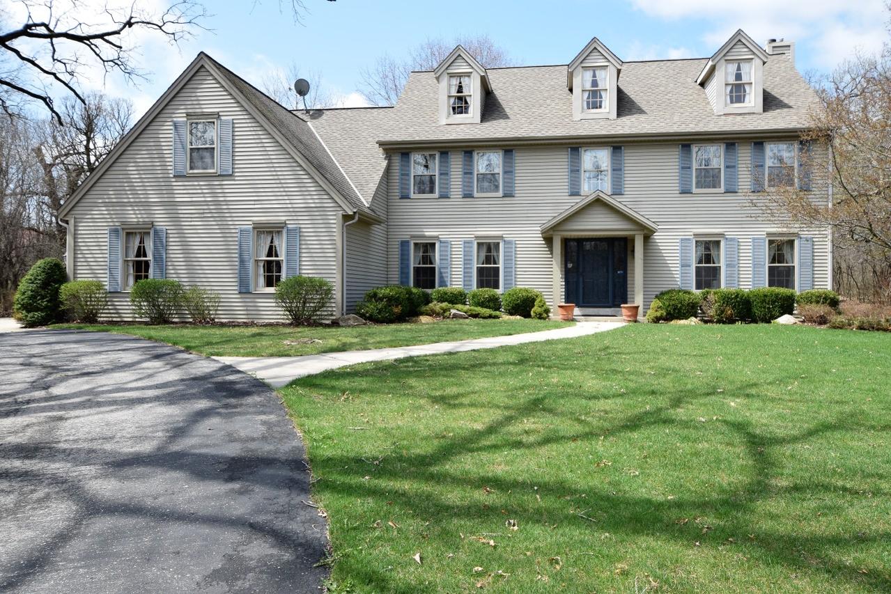 3723 N Cape Ct, Raymond, WI 53126