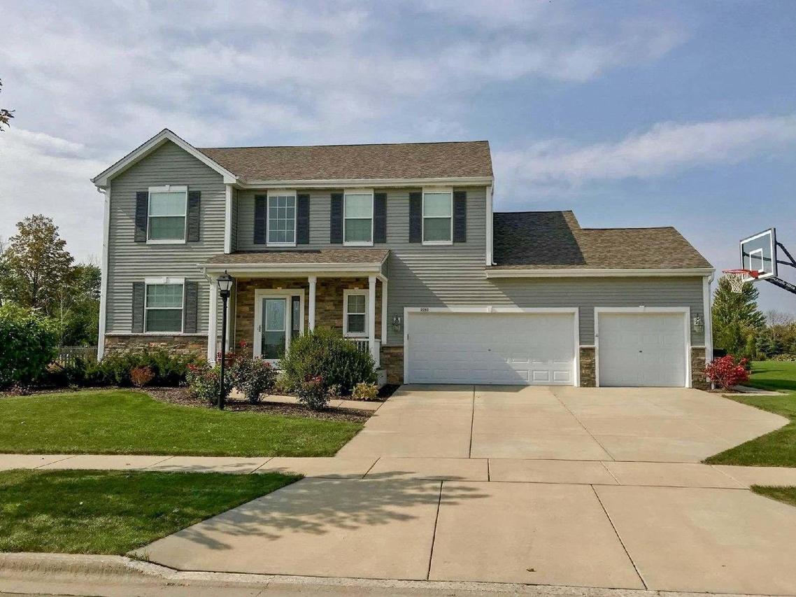 2283 Willow Pond Way, Port Washington, WI 53024