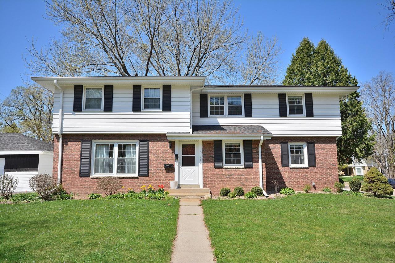 472 N Hine Ave. #474, Waukesha, WI 53188