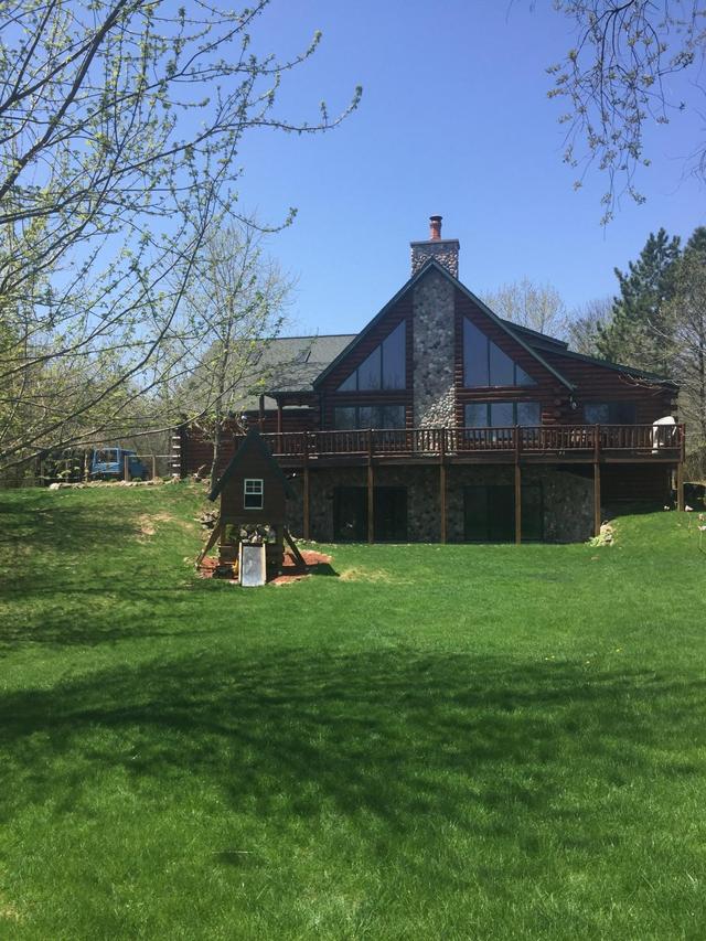 6429 203rd Ave., Bristol, WI 53104