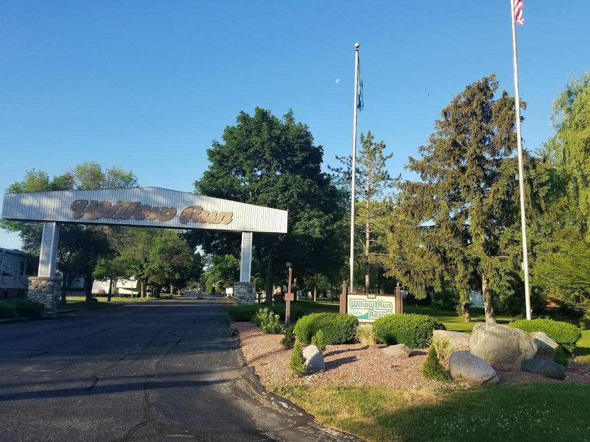 W4945 W County Road Es - #174, Sugar Creek, WI 53121
