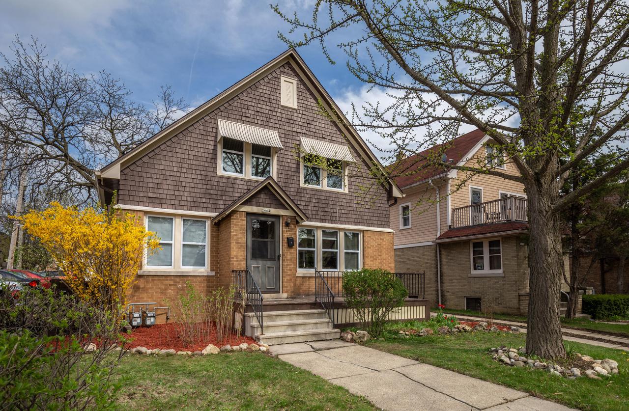 2664 N 61st St, Milwaukee, WI 53213