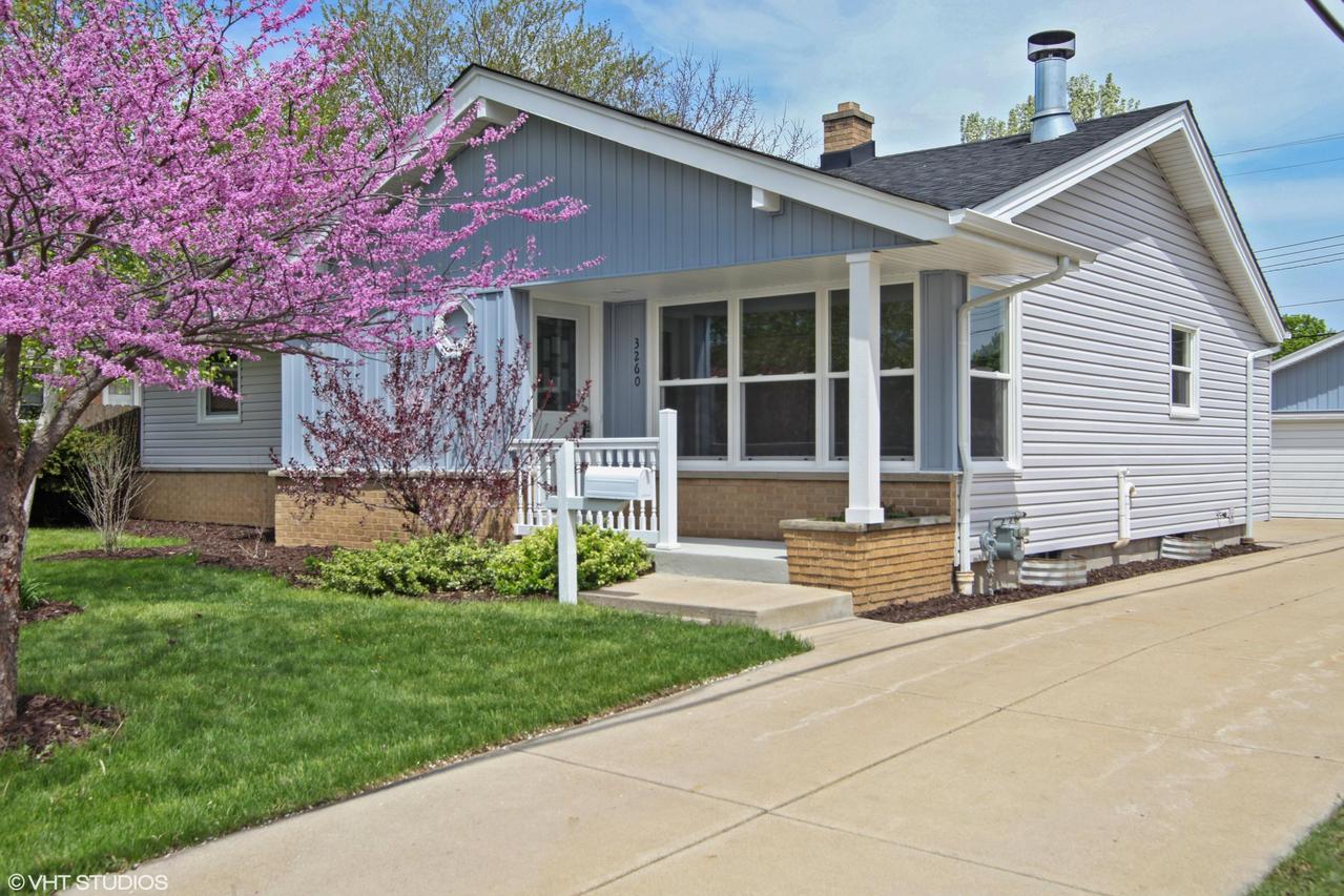 3260 S 86th St, Milwaukee, WI 53227