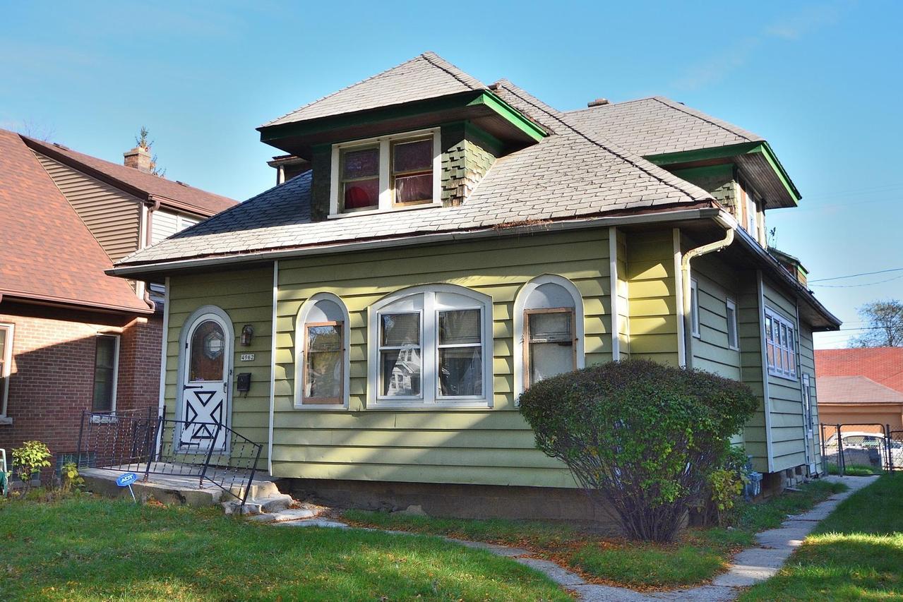 4962 W Medford Ave, Milwaukee, WI 53216