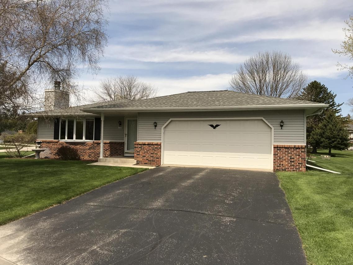 3330 Pinewood Dr., Sheboygan, WI 53083