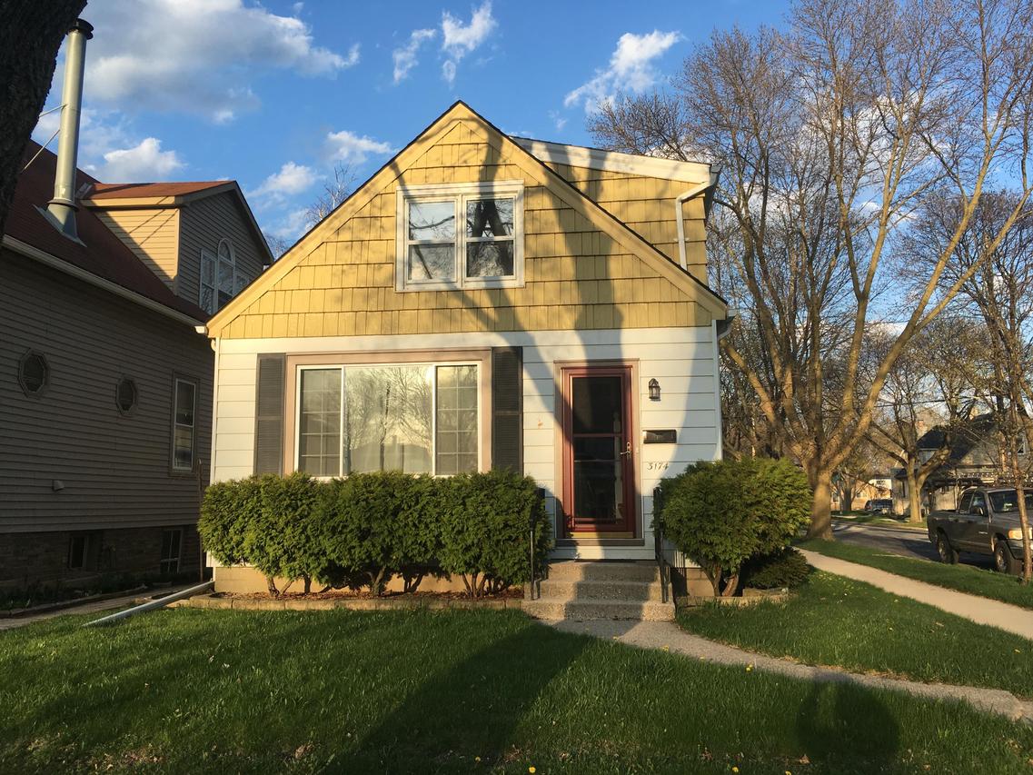 3174 S Lenox St, Milwaukee, WI 53207