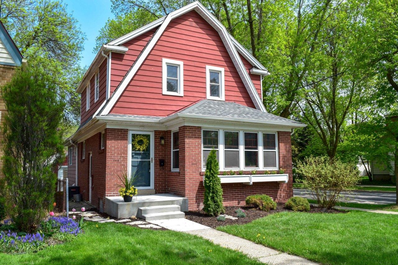 302 N 68th St, Milwaukee, WI 53213