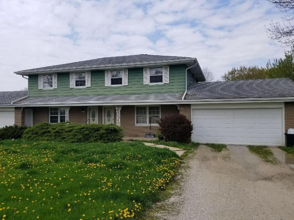 21390 Jill Ct, Brookfield, WI 53045