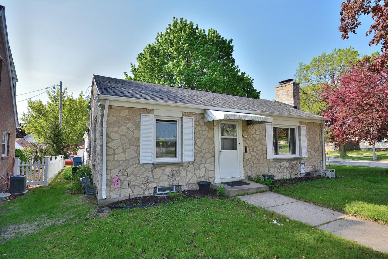 4035 W Forest Home, Milwaukee, WI 53215